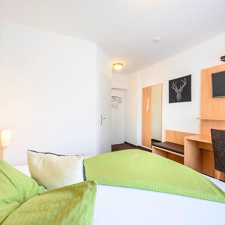 Hotel Goldener Hirsch Friedrichshafen Buitenkant foto