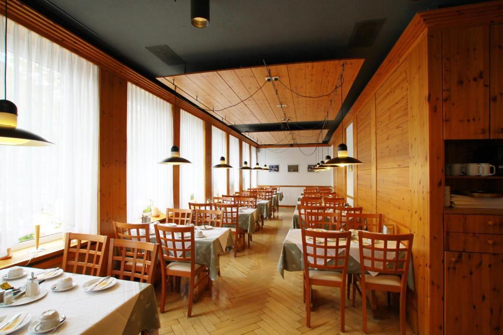 Hotel Goldener Hirsch Friedrichshafen Buitenkant foto