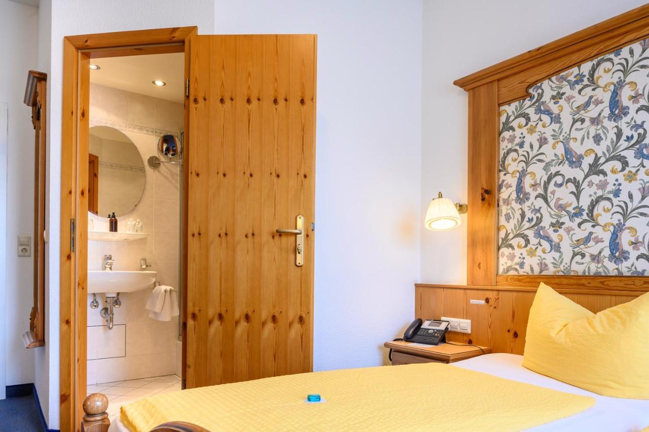 Hotel Goldener Hirsch Friedrichshafen Buitenkant foto