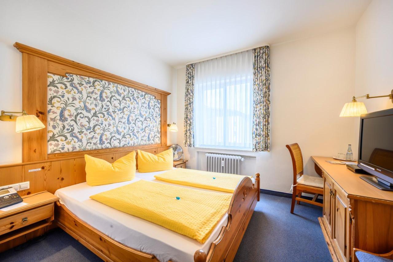 Hotel Goldener Hirsch Friedrichshafen Buitenkant foto